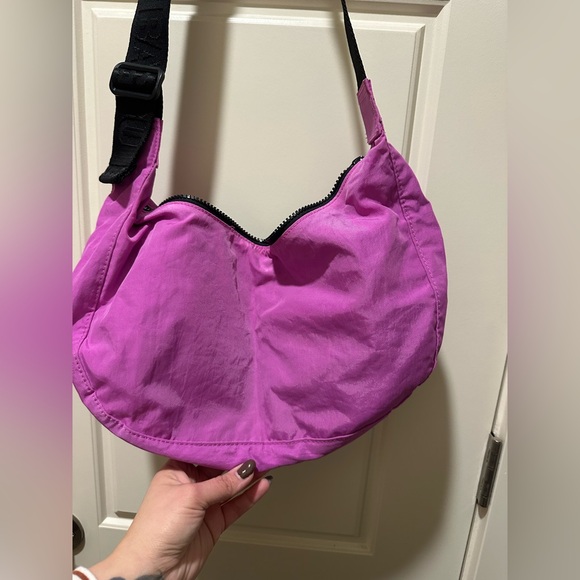 Extra Pink BAGGU medium crescent - Picture 5 of 6